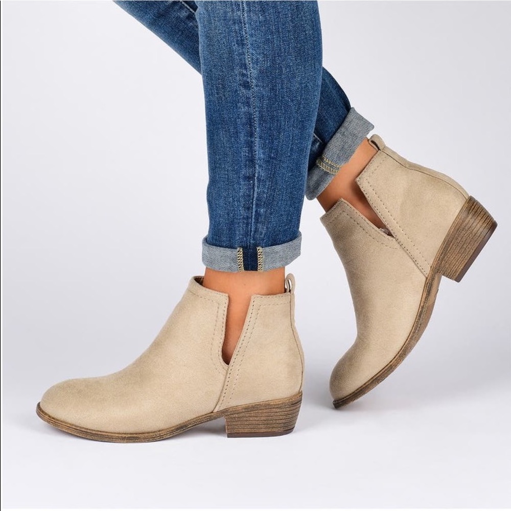 Journee Rimi Split Side Suede Bootie Cream